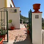 Отель Casa 2*