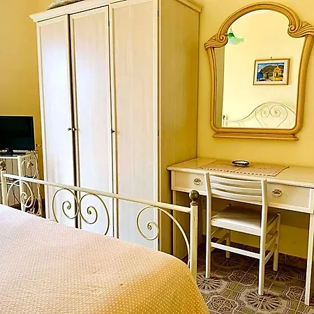 Casa 2* Sant'Angelo (Isola d'Ischia)